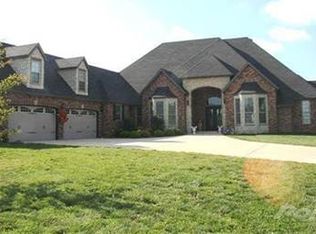 388 Hope Ln, Sparta, MO 65753