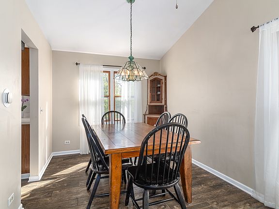 5th image of 357 Wildwood Dr