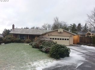 221 NE 149th Pl, Portland, OR 97230