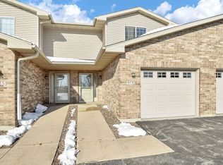 1263 Pond View Cir, De Pere, WI 54115