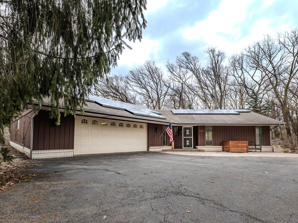 7853 Shaw Rd, Belvidere, IL 61008