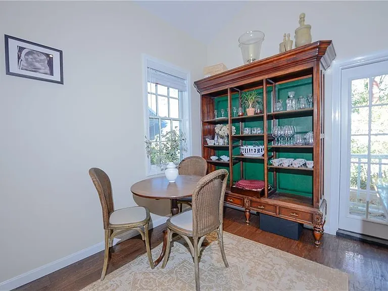 24 Anthony St — Photo 9