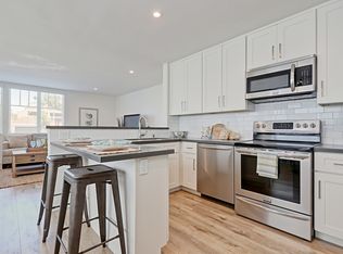 6034 S Pacific Coast Hwy APT 2, Redondo Beach, CA 90277