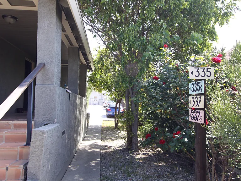 335 1/2 N Avenue 53 — Photo 22
