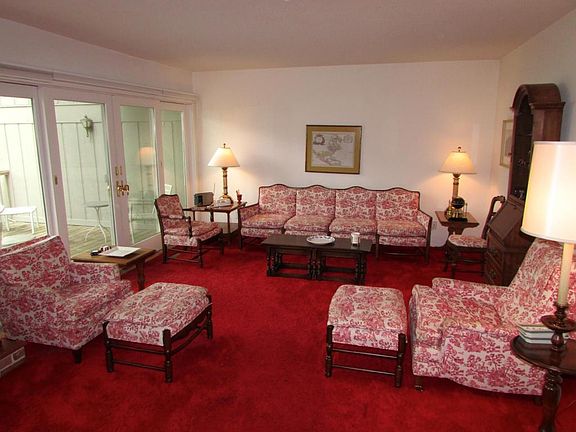 3rd image of 7113 Lake Shore Dr Unit 9