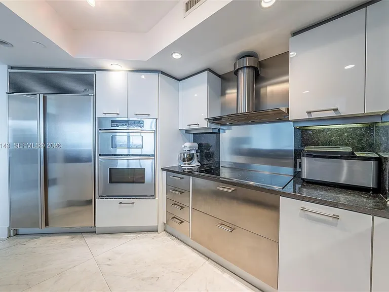 9401 Collins Ave #403 — Photo 39
