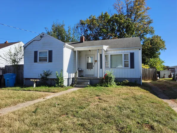 3219 Yardley Dr NW, Roanoke, VA 24012