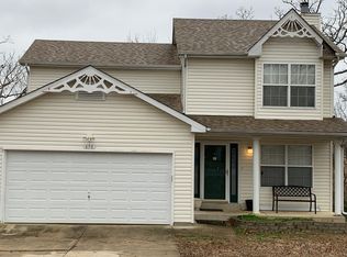 698 Walnut Rdg, Fenton, MO 63026