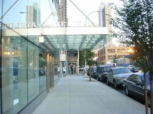 Rented by Raz Realty | media 32