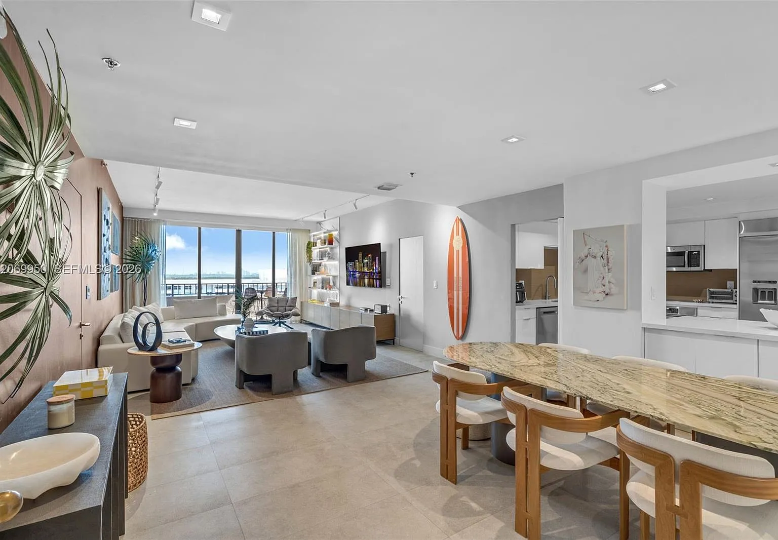 Key Colony No 2 Condo — Photo 1