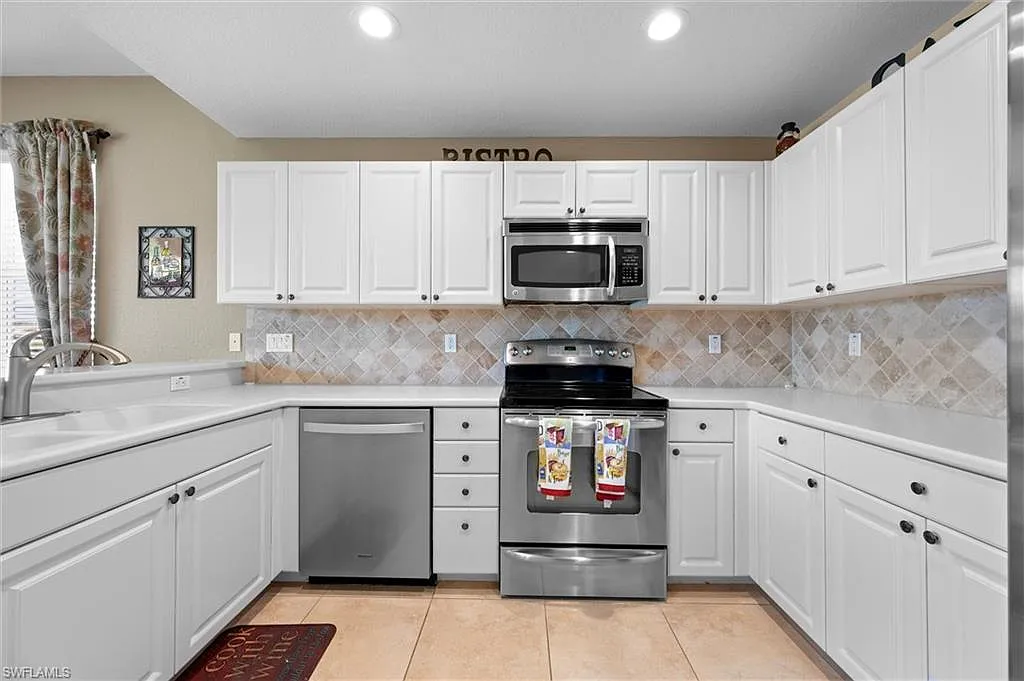 3 bed, 2.0 bath, 1632 sqft, $7,500 — Photo 4