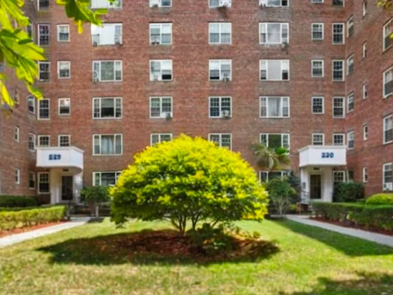 220 Pelham Rd #5E — Photo 19