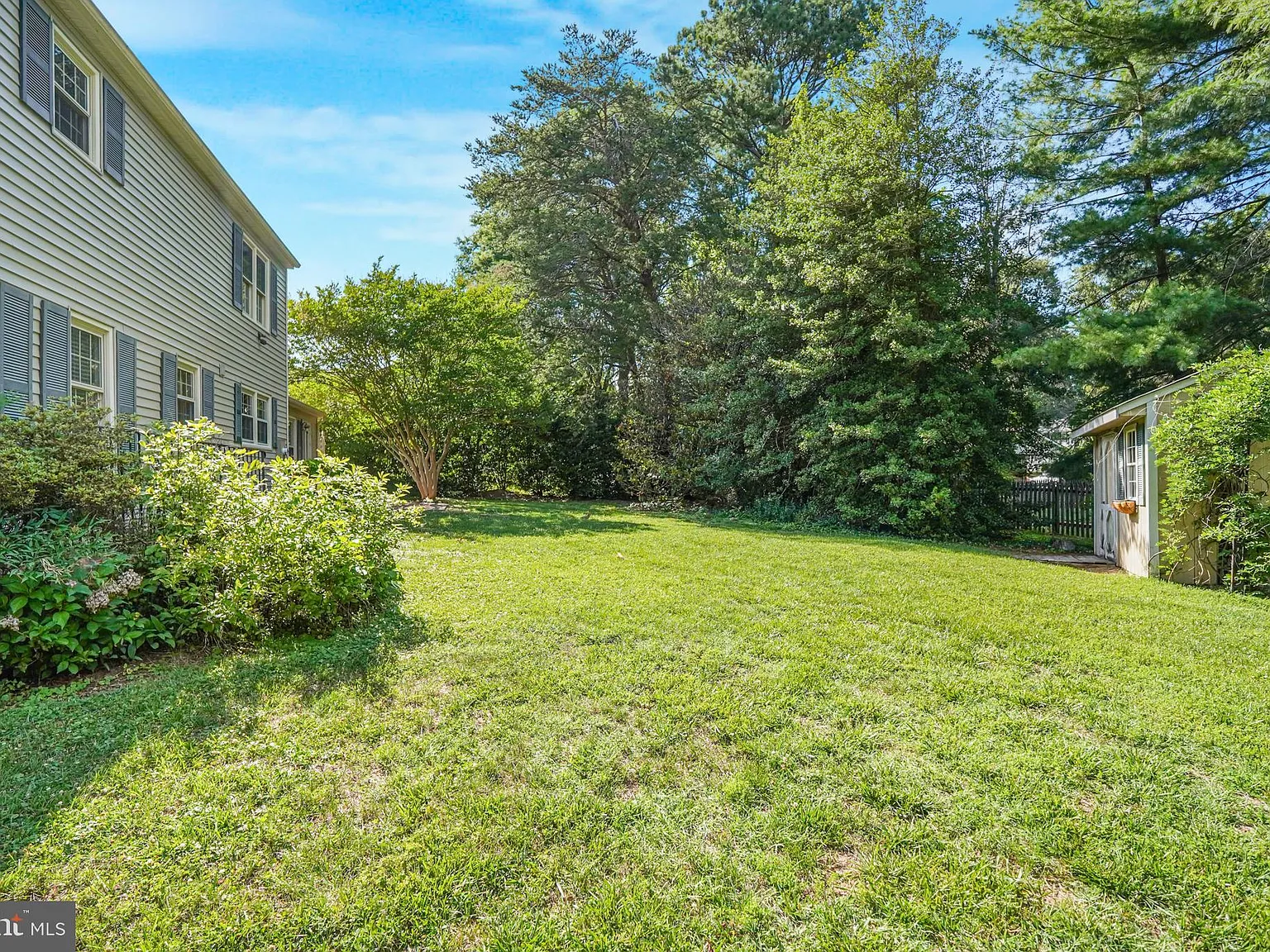 3 bed, 2.5 bath, 2128 sqft, $2,700 — Photo 4