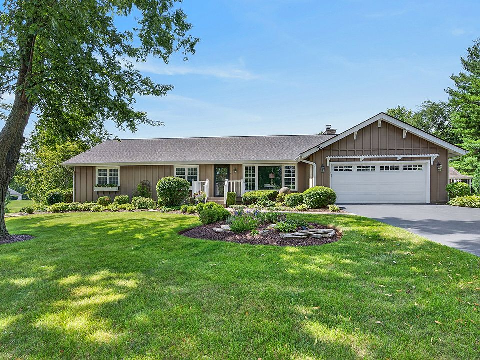 1st image of 40W755 Bridle Creek Dr