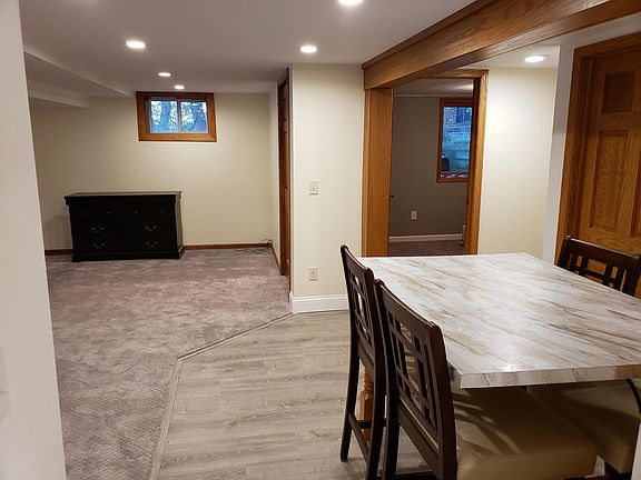 4th image of 1524 Oakwood Dr