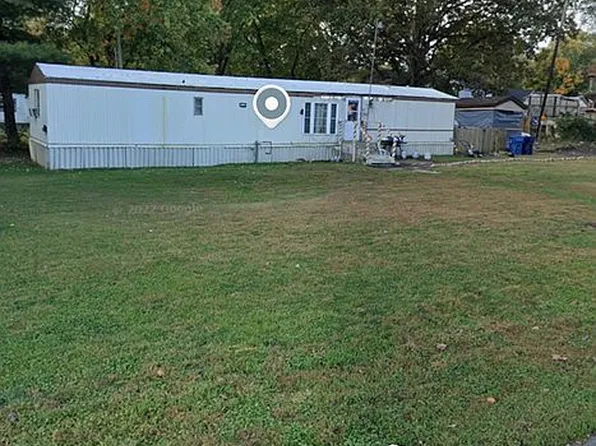 703 S 8th St, West Terre Haute, IN 47885