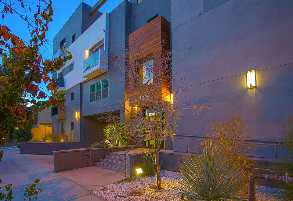 1st image of 11925 Kling St APT 412