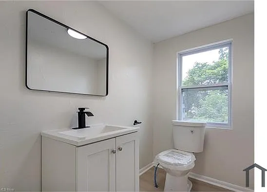 14817 Naples Ave — Photo 18