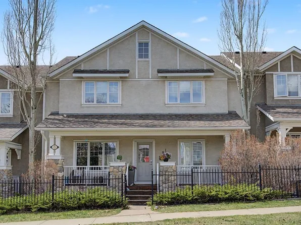 8 E Ypres Ln SW, Calgary, AB T2T 6M9