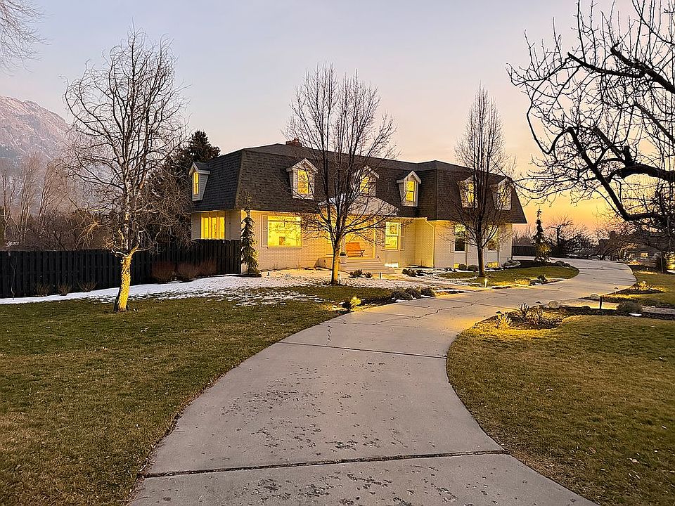 2nd image of 1270 N Grove Dr