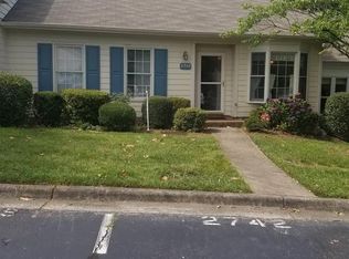 2742 Cottage Cir, Raleigh, NC 27613