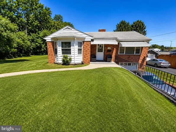 1344 Salem Ave, Hagerstown, MD 21740