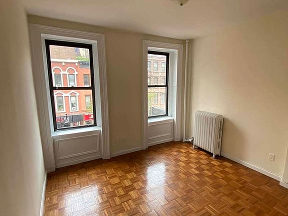 3rd image of 787 Lexington Ave #4RW