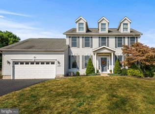 6220 Woodwinds Ct, Mount Airy, MD 21771