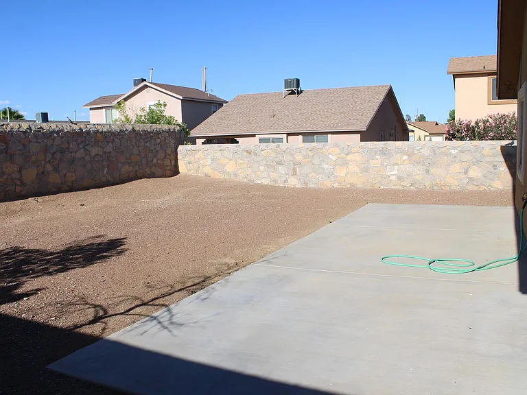 13985 Sandy Rock Dr — Photo 21