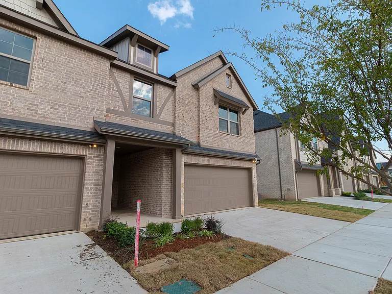 1544 Homeplace Cir — Photo 4