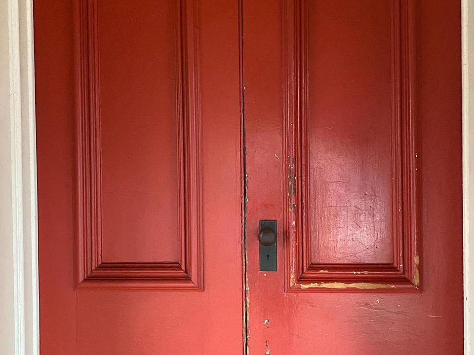 2nd image of 1306 Delaware Ave APT 6