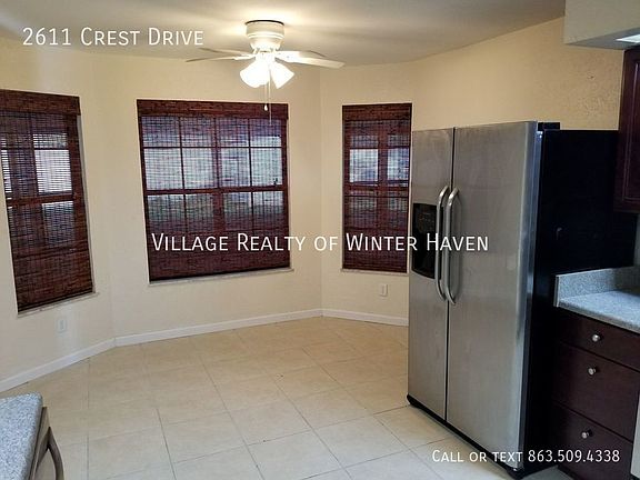 3rd image of 2611 Crest Dr