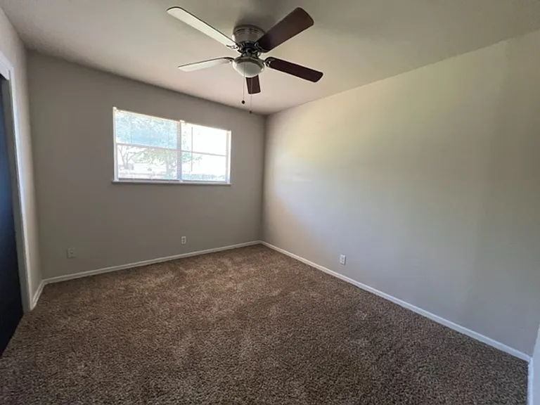 2333 Marsalis Dr — Photo 16