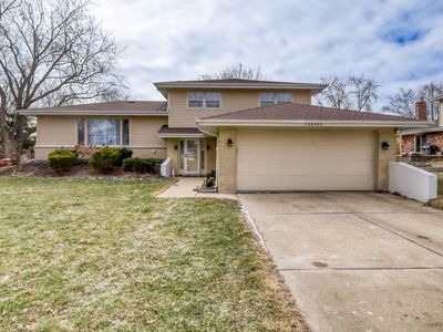 18W025 73rd St, Darien, IL, 60561