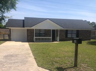 849 Ridgewood Way, Hinesville, GA 31313