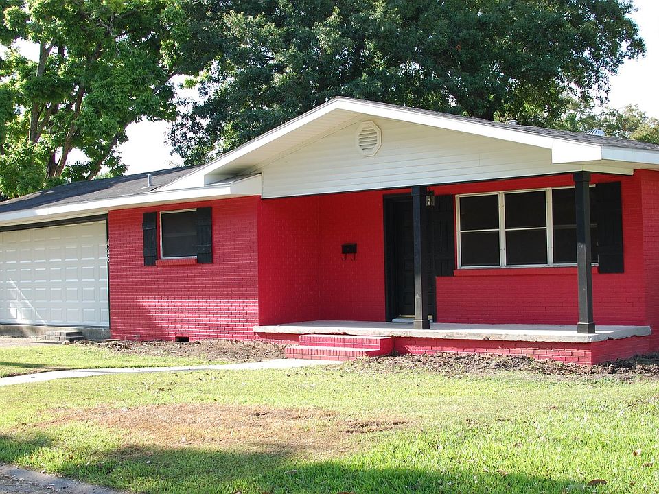 1st image of 426 Missouri St