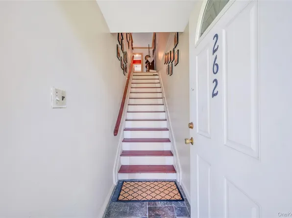 262 Artist Lake Drive, Middle Island, NY 11953