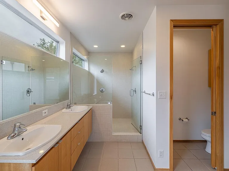 4011 Lewis Ln #B — Photo 22
