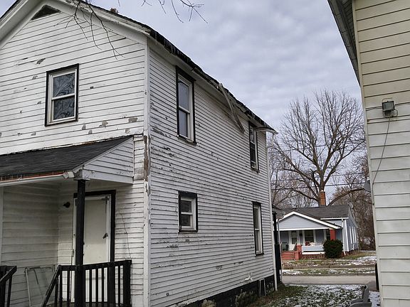 3rd image of 217 W Prospect St