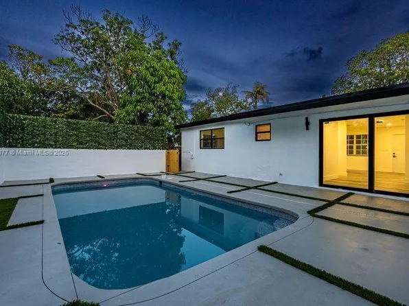 2741 SW 2nd Ct, Fort Lauderdale, FL 33312