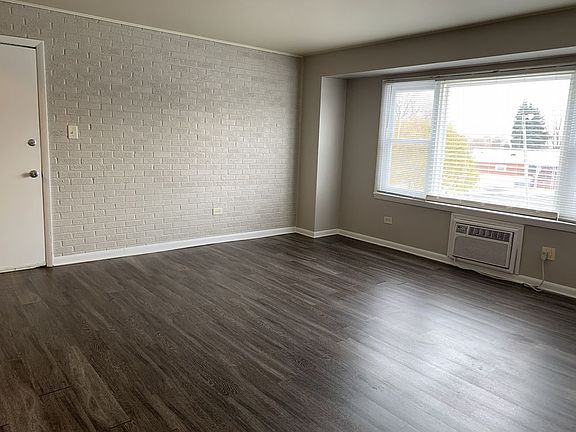 3rd image of 9709 Lorraine Dr APT 11