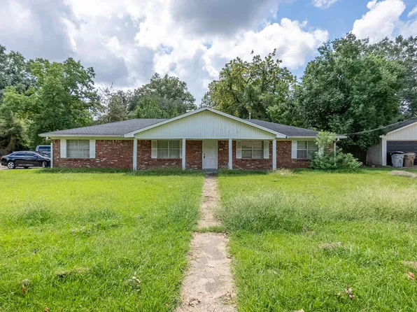 20 Elmwood Dr, Monroe, LA 71203