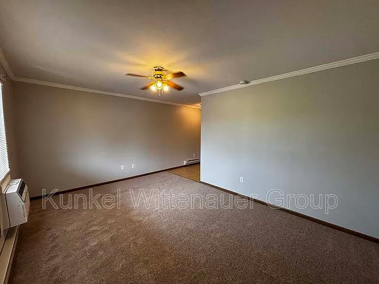 2609A Sierra Dr — Photo 4