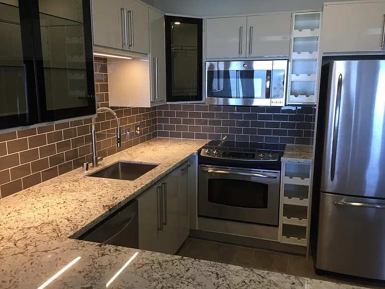 6363 Christie Ave #1911 — Photo 8