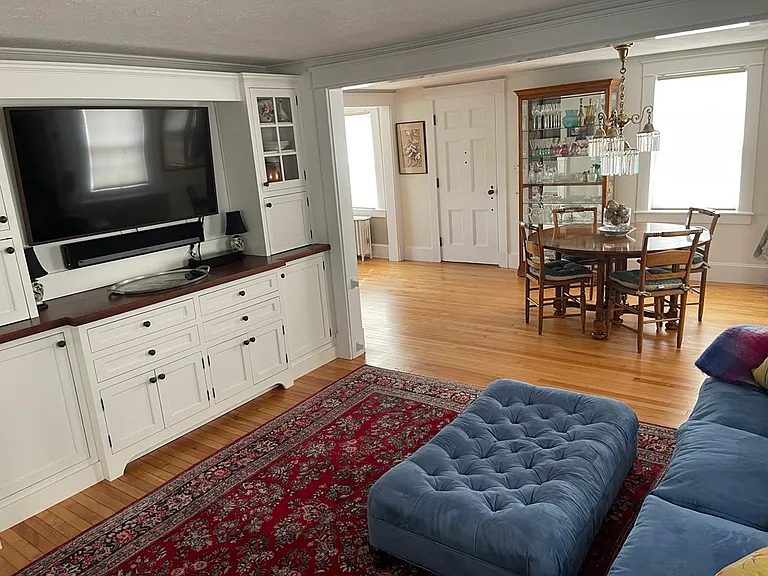 142 Russell Ave — Photo 13