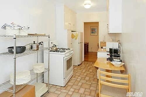 3rd image of 33-05 90th St APT 5K