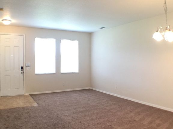 4th image of 1826 SE Gaskins Cir