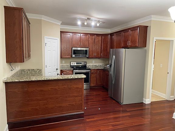 4th image of 174 Boxwood Rd