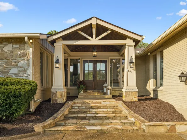 8112 Vaden Dr, Brentwood, TN 37027