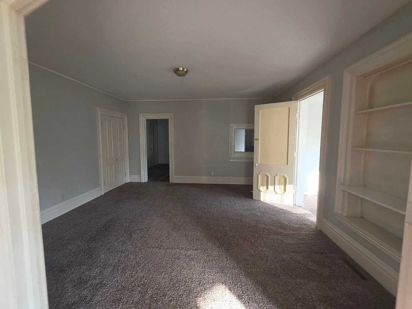 405 W Ferry St. — Photo 4